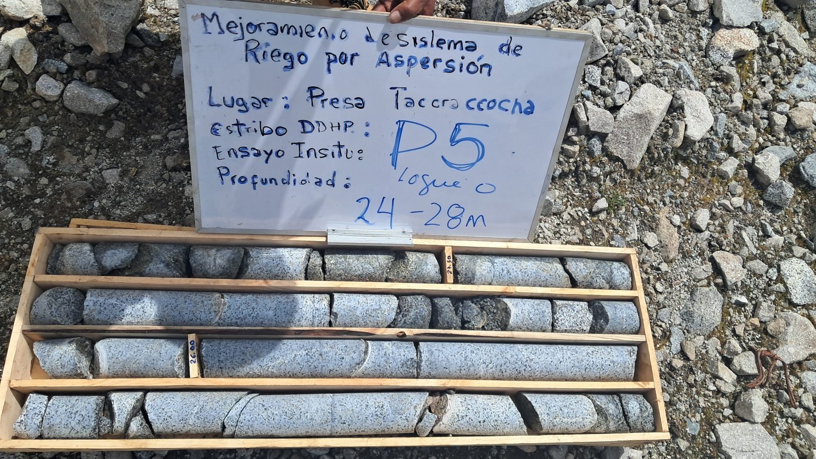Caja de testigos del sondaje P5, Presa Taccraccocha